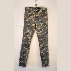 Hudson nwot Camouflage skinny pants size 26